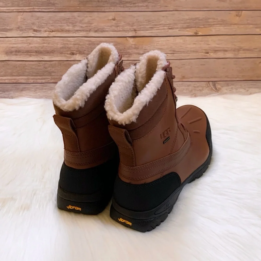 UGG Men’s Felton Waterproof Leather Boots - Picture 4 of 7